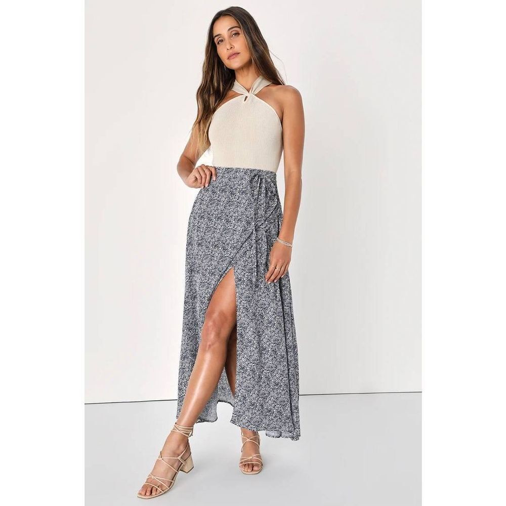 🆕️ NWT! Lulus Beautiful Tempest Navy Blue Print Wrap Maxi Skirt